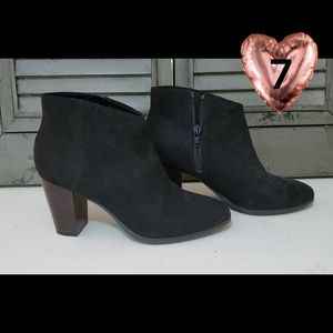 old Navy black brown heeled booties suede